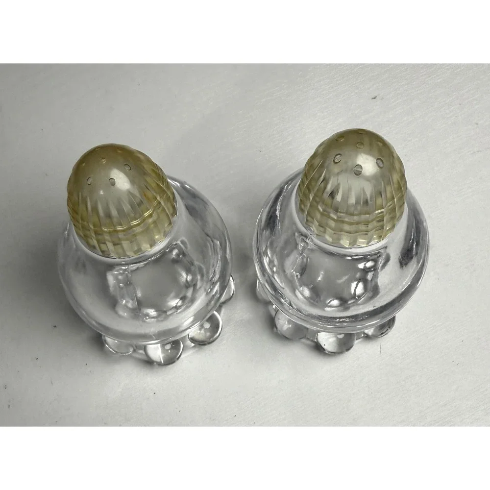 Vintage Candlewick Imperial Glass Salt and Pepper Shakers w/ Plastic Top.